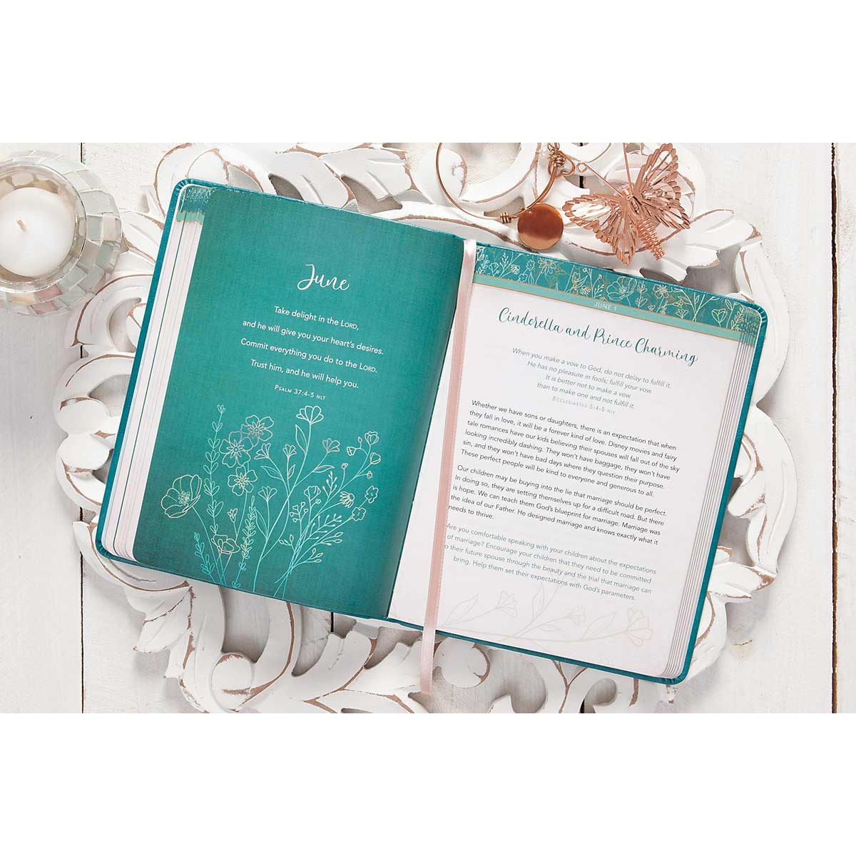 A Little God Time For Mothers: 365 Daily Devotions Green (Imitation Leather) - Image 3