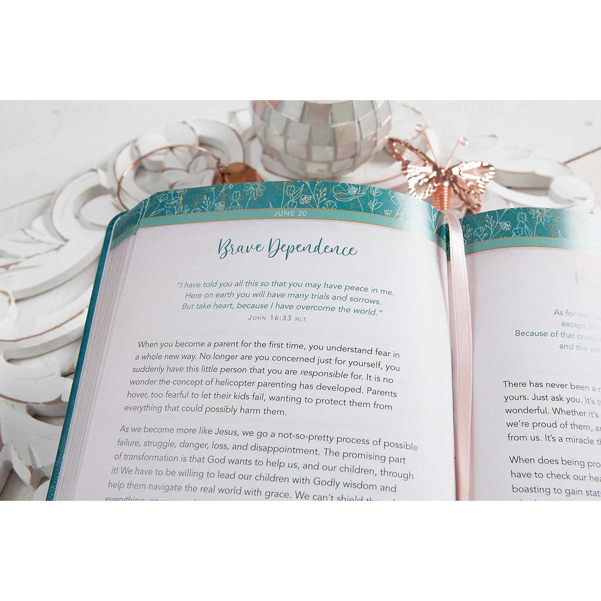 A Little God Time For Mothers: 365 Daily Devotions Green (Imitation Leather) - Image 5