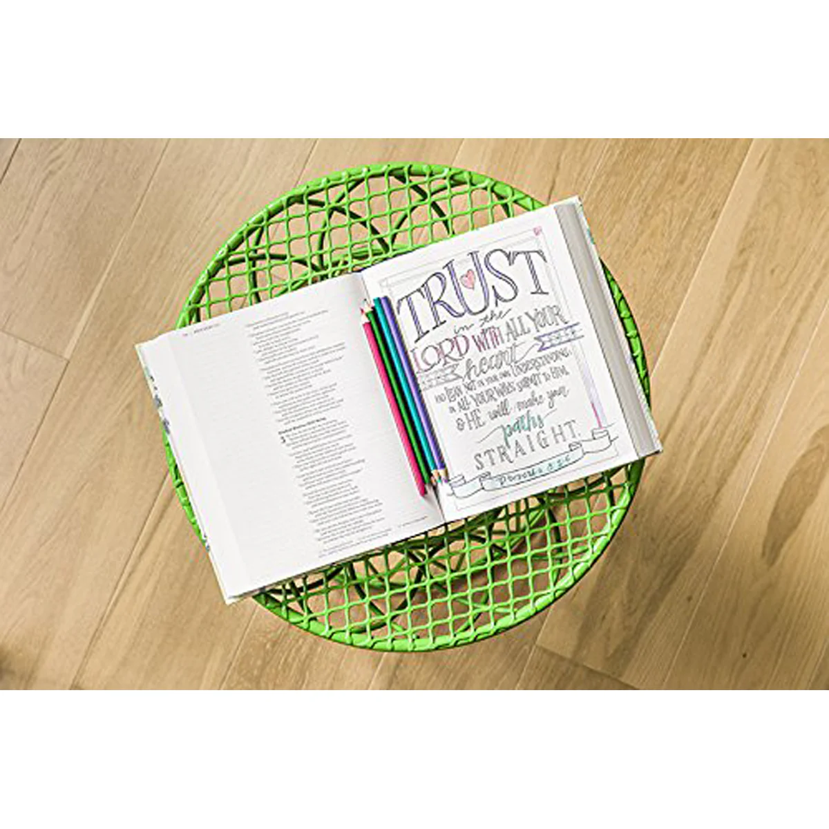 NIV Beautiful Word Coloring Bible (Hardcover) - Image 2
