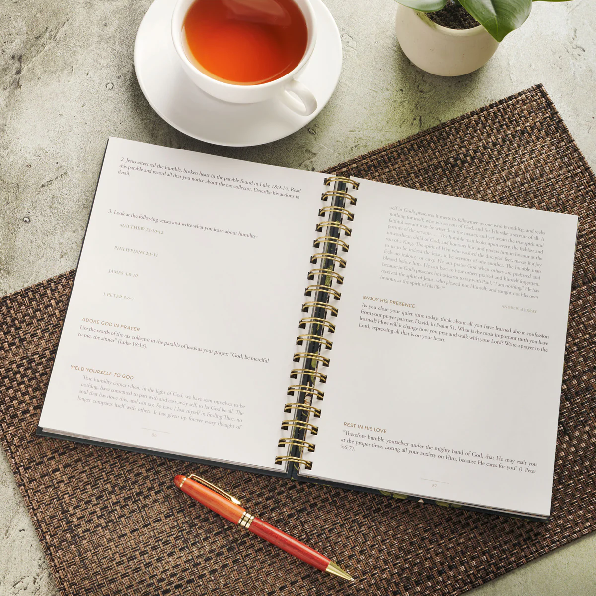 Quiet Moments with God (Spiral-Bound) - Image 4